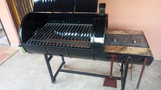 Barbacoa Parrilla con Cocina a leña