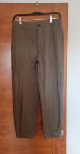 Pantalón Zara verde XS tobillero