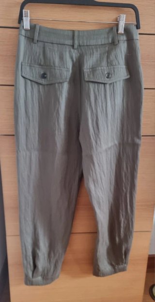 Pantalón Zara verde XS tobillero