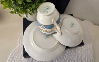 Trio da Tè di  Crown Staffordshire Fiori Blu Oro