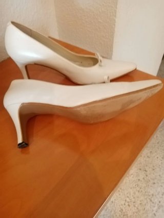 Zapatos de tacón blancos talla 38