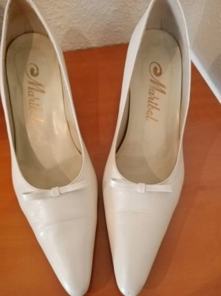 Zapatos de tacón blancos talla 38