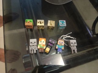 Figuras Minecraft Kinder Sorpresa