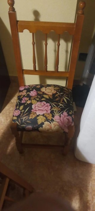4 Sillas de Comedor
