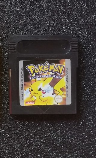 Cartucho Game Boy Pokémon Edición Especial Pikachu