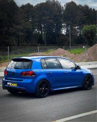 Volkswagen Golf R20 DSG