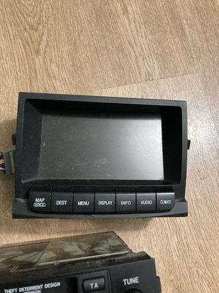 Pantalla Toyota Land Cruiser 120