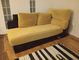 Sofá chaise longue tela y piel