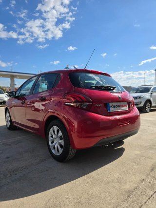 Peugeot 208 2016