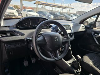 Peugeot 208 2016