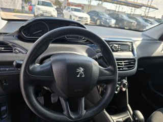 Peugeot 208 2016