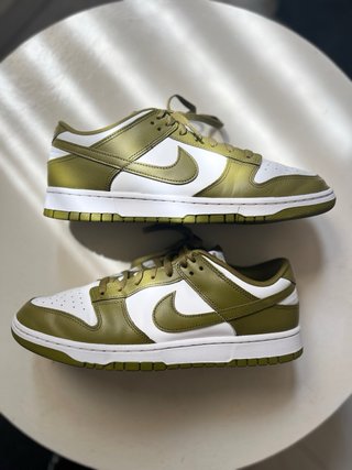 Nike Dunk Low Verde Oliva Blanco