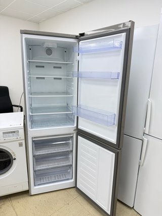 Lavadora LG y Frigorífico Beko
