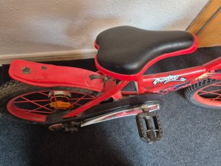 Bicicleta infantil niña roja