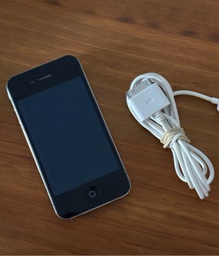 iPhone 5 Negro con cable de carga