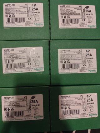 4x Diferencial A9R61425 4P 25A-si superinmunizado