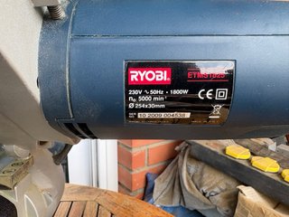 Sierra Ingletadora de Mesa RYOBI