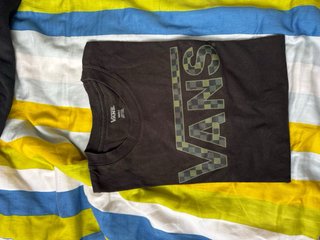 Camisas variadas a diferentes precios