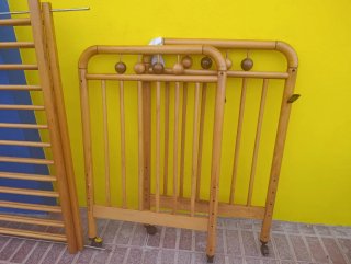 Cuna de madera