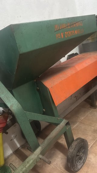 Peladora de almendras industrial