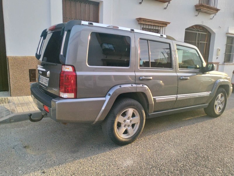 Jeep Commander 2006 - foto 1