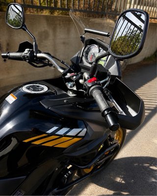 Suzuki DL650 Adventure Negra