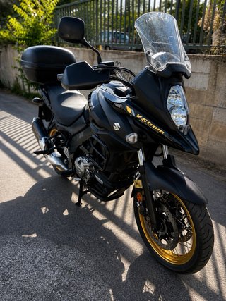 Suzuki DL650 Adventure Negra