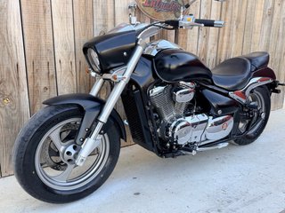 Suzuki Intruder M800 A2