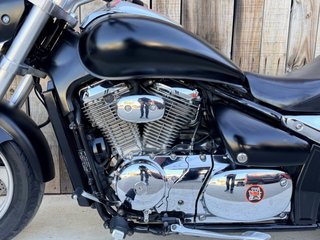 Suzuki Intruder M800 A2