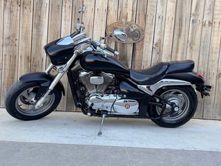 Suzuki Intruder M800 A2