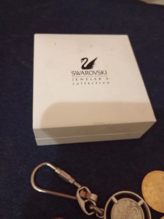 Lote 2 llaveros con monedas Y regalo