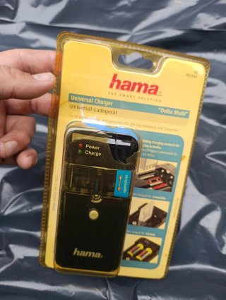 Caricabatterie Hama Delta Multi Universale