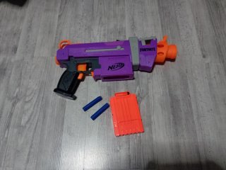 Pistola Nerf x Fortnite