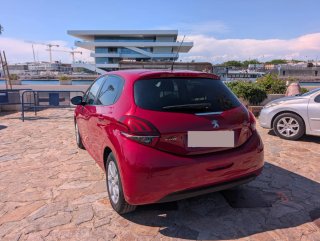 Peugeot 208 2016