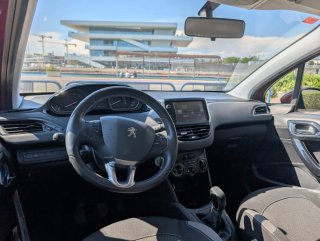 Peugeot 208 2016