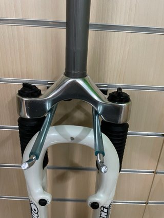 Horquilla de Suspensión RST