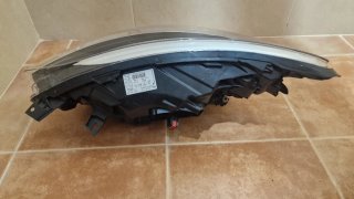 Faro Derecho Renault Captur 260107244R
