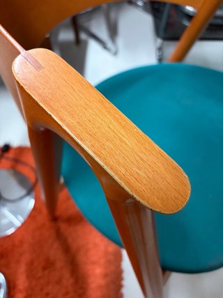 Sillas (4) Andreu World madera y tela 1980s