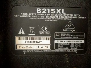 Altavoz Behringer B215XL Negro