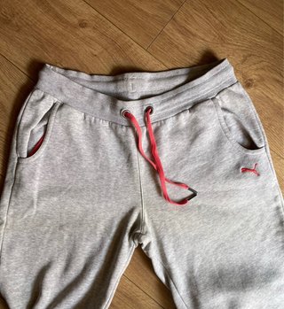 Pantalón chándal Puma gris talla M