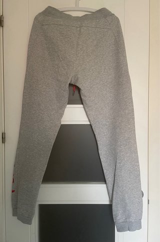 Pantalón chándal Puma gris talla M