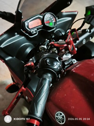 Yamaha FZ6S Roja y Negra