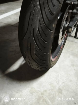 Yamaha FZ6S Roja y Negra
