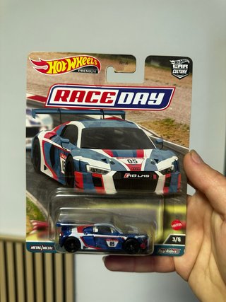 Hotwheels Audi R8 LMS Premium Race Day