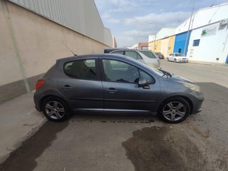 Peugeot 207 2006