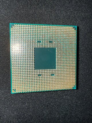 Procesador AMD Ryzen 5 2600X con ventilador