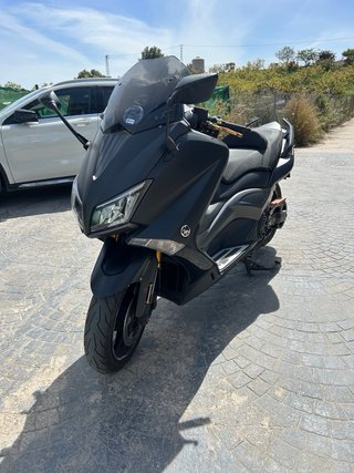 Yamaha Tmax 530 Iron Max Negra