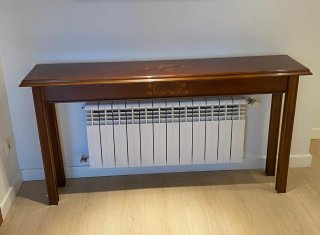 Mobile da corridoio in legno marrone