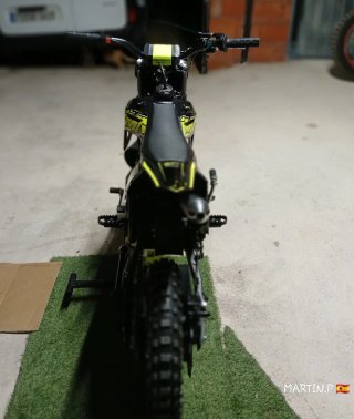 Pit Bike 110cc 4T semiautomática