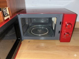 Microondas rojo Mandine